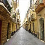 Mi Pequeño Apartamento *
